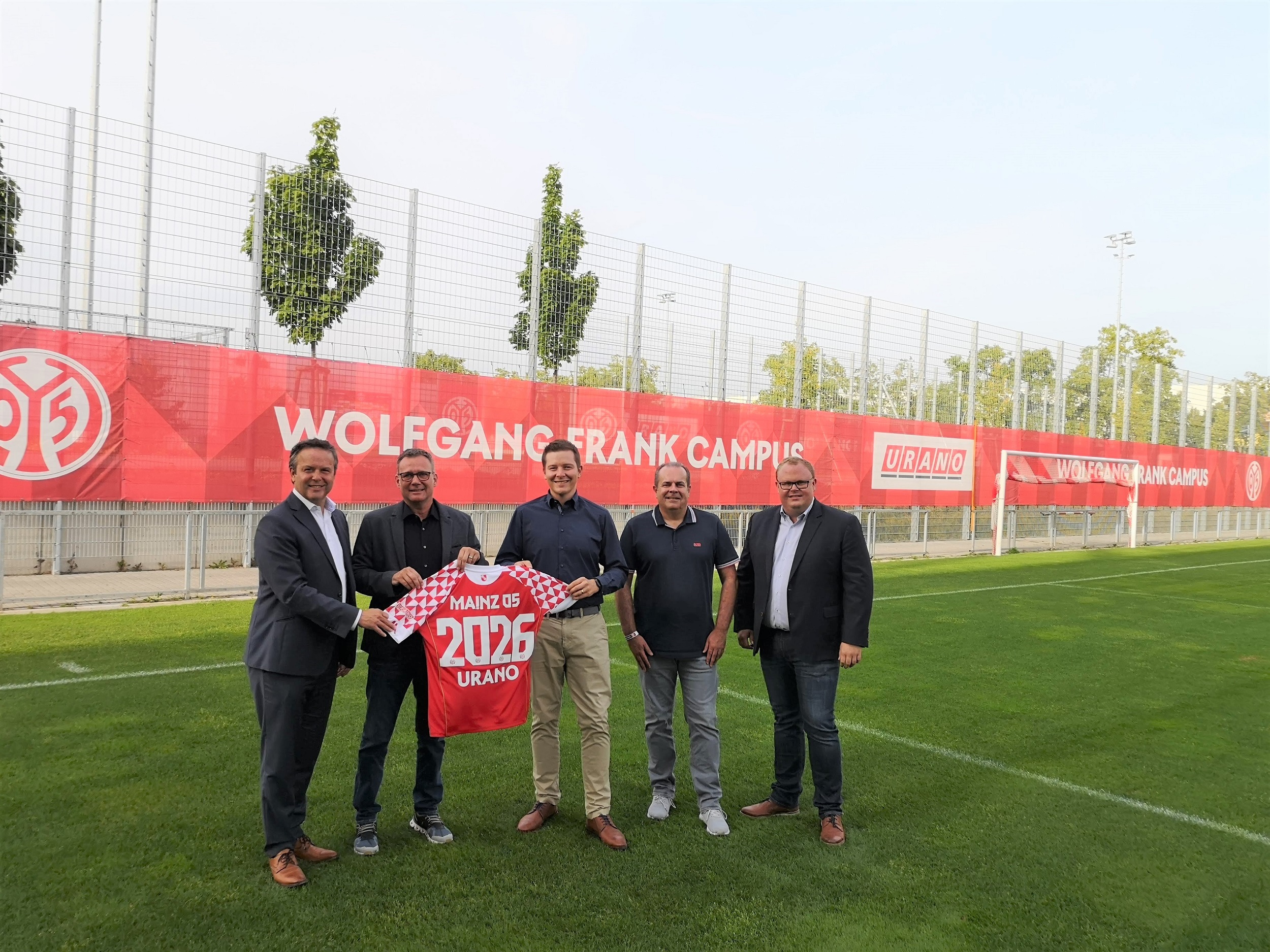 URANO Trikotübergabe Partnerschaft Mainz 05